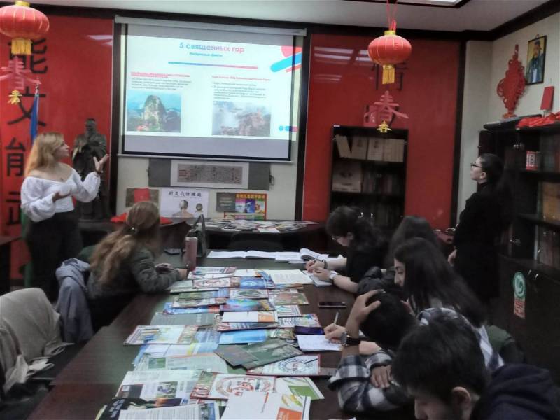 ADU-da “Çin və Azərbaycanın müqəddəs dağları” seminarı keçirildi