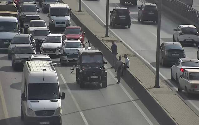 Bakıda qəza sıxlıq yaratdı 