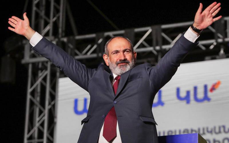 Ermənistan üçün \"SON PƏRDƏ\" - İrəvanın şousu Qarabağda bitir