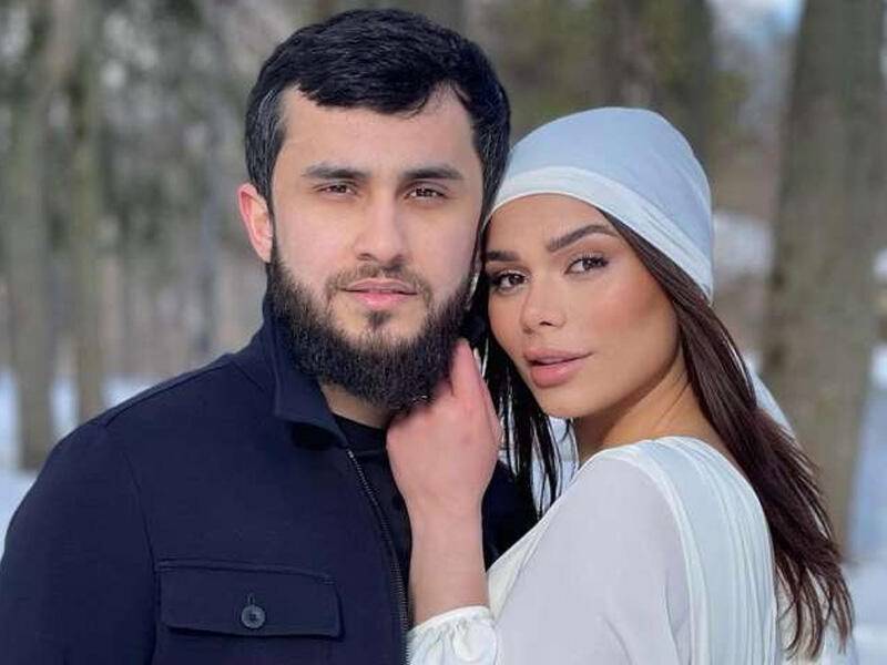 Aysunun keçmiş əri qızının FOTOSUNU yaydı