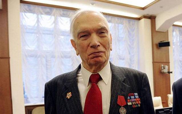 Ənvər Məmmədov vəfat etdi