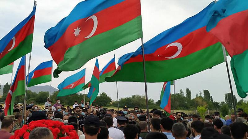 Daha 3 partiya qeydiyyata alındı - SİYAHI