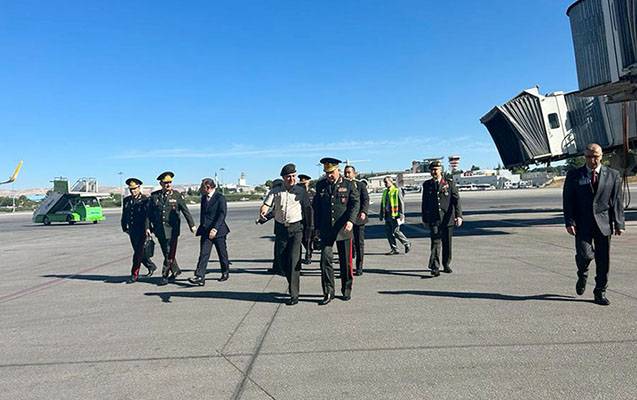 Baş Qərargah rəisinin Türkiyəyə rəsmi səfəri başlayıb - FOTO