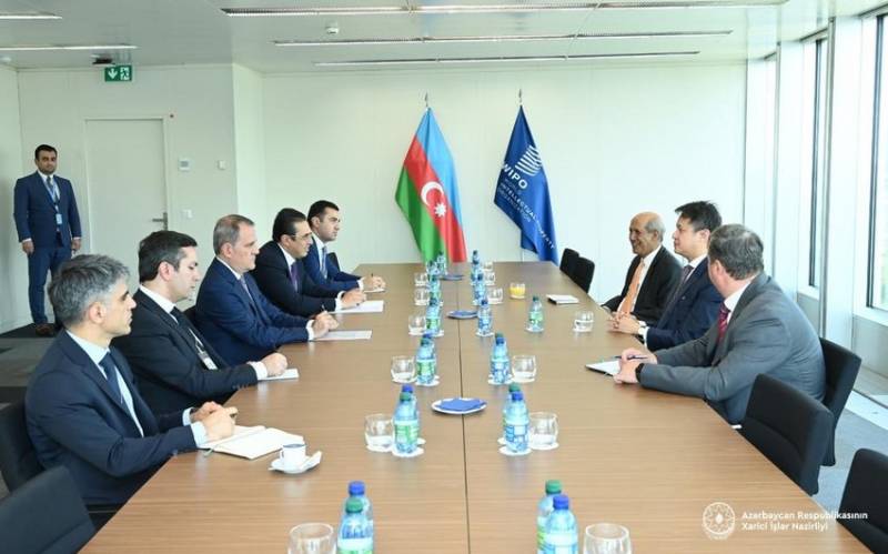 XİN başçısı Cenevrədə daha bir görüş keçirdi - YENİLƏNDİ