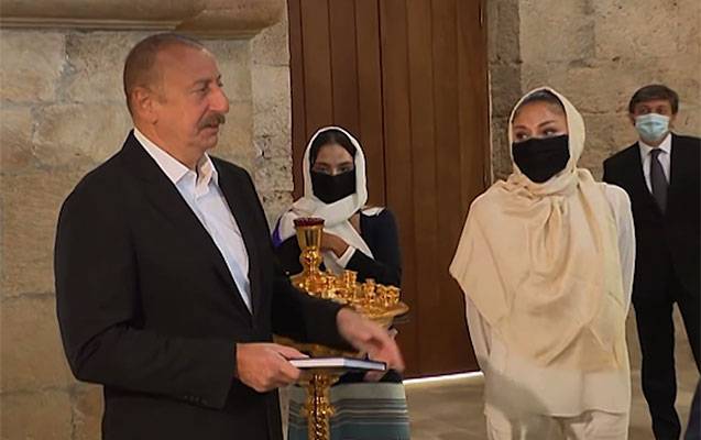 Prezidentin 150 yaşlı məktəblə bağlı tapşırıq verdiyi həmin an - VİDEO