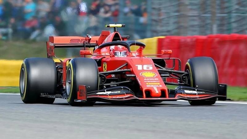 Formula 1 yarışları Sinqapurda keçiriləcək