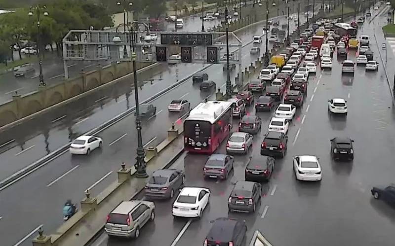 Bakıda bu yollarda tıxac var - SİYAHI