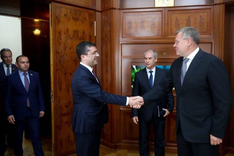 Azərbaycan nümayəndə heyəti Həştərxanda keçirilən VIII Xəzər Media Forumunda iştirak edir - FOTOLAR