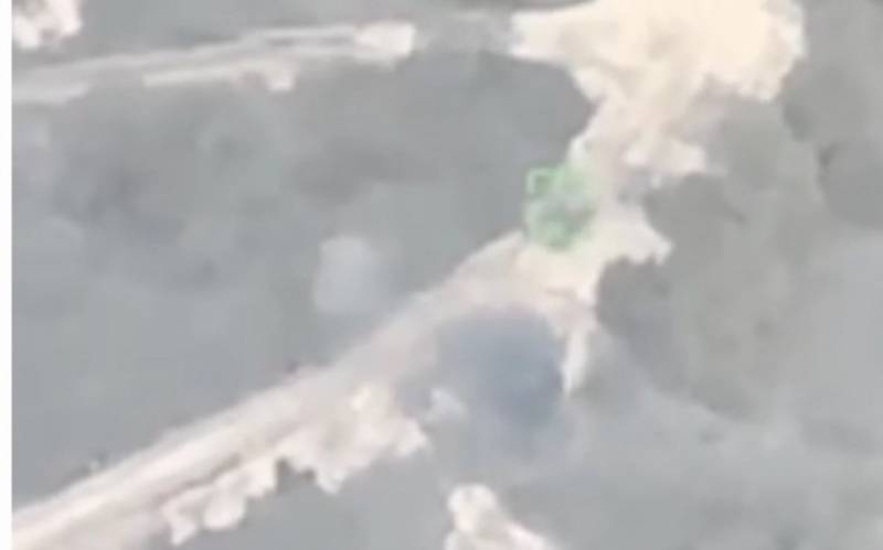 Ermənilərə məxsus zirehli döyüş texnikası məhv edildi - VİDEO