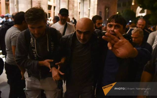 İrəvandakı aksiya zamanı bəzi etirazçılar xəstəxanaya yerləşdirildi