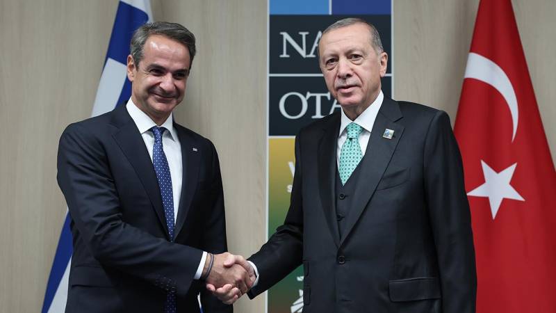 Ərdoğan Yunanıstanın Baş naziri Miçotakisi qəbul etdi