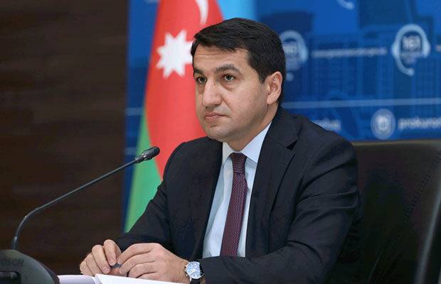 “Sülh müqaviləsinin tez bir zamanda yekunlaşdırılması region üçün daha yaxşıdır\" - Hikmət Hacıyev