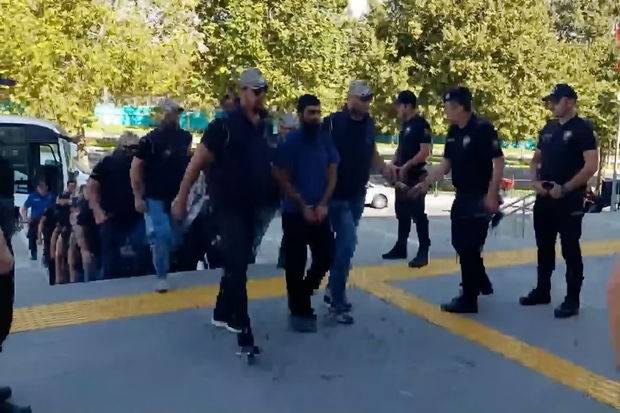 Türkiyədə 9 vilayətdə antiterror əməliyyatı: İŞİD-in “xəzinədarı” ələ keçdi - VİDEO