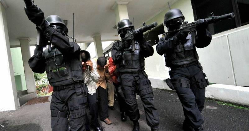 İran kəşfiyyatı Tehranda 30 terror aktının qarşısını aldı