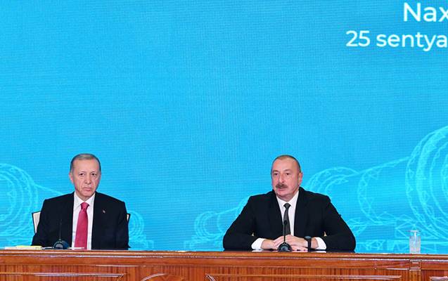 Prezidentlər mətbuata birgə bəyanatlarla çıxış etdilər - YENİLƏNDİ (VİDEO)