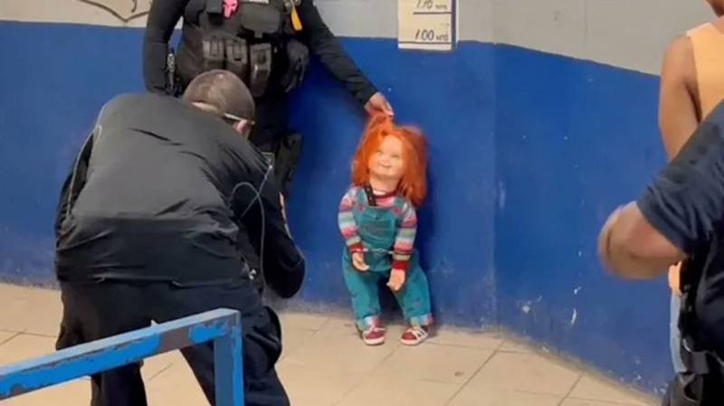 “Şeytan kuklası” oyuncaq Çakki polis tərəfindən “saxlanıldı”