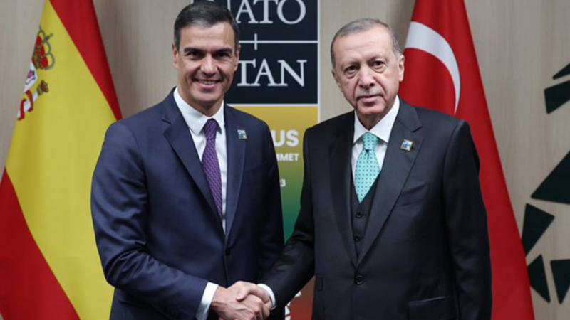 Ərdoğan İspaniyanın baş naziri ilə DANIŞDI