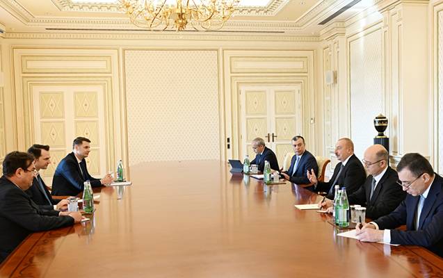 Prezident Rumıniyanın energetika nazirini qəbul etdi - FOTO