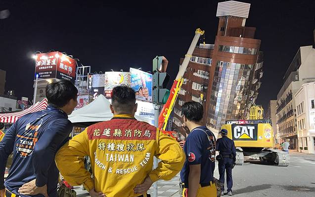 Tayvandakı zəlzələdə ölən və yaralananların sayı artdı