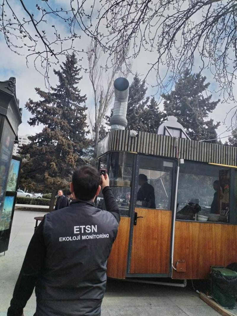 Bakıda havaya tüstü və iy-qoxu yayan obyektlə bağlı tədbir görüldü - FOTO