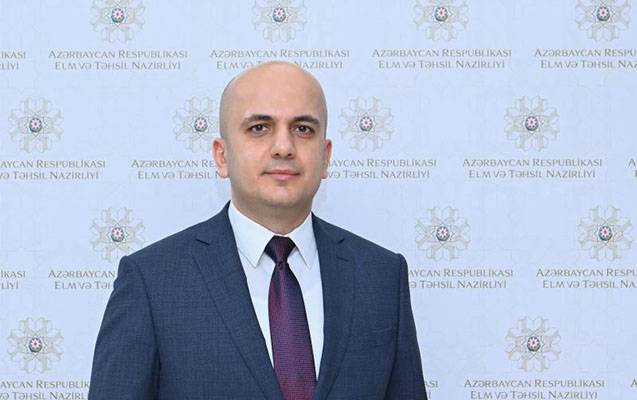 Nazir özünə yeni müşavir təyin etdi