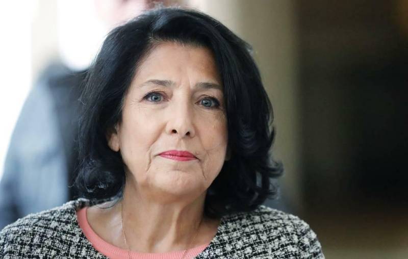 Gürcüstan hökuməti Zurabişviliyə icazə vermədi