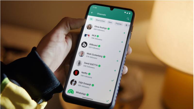 \"WhatsApp\"da möhtəşəm YENİLİK: Müəyyən şəxsləri qeyd etdikdə...