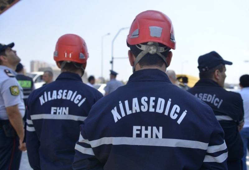 Köməksiz qalan 2 uşaq xilas edildi