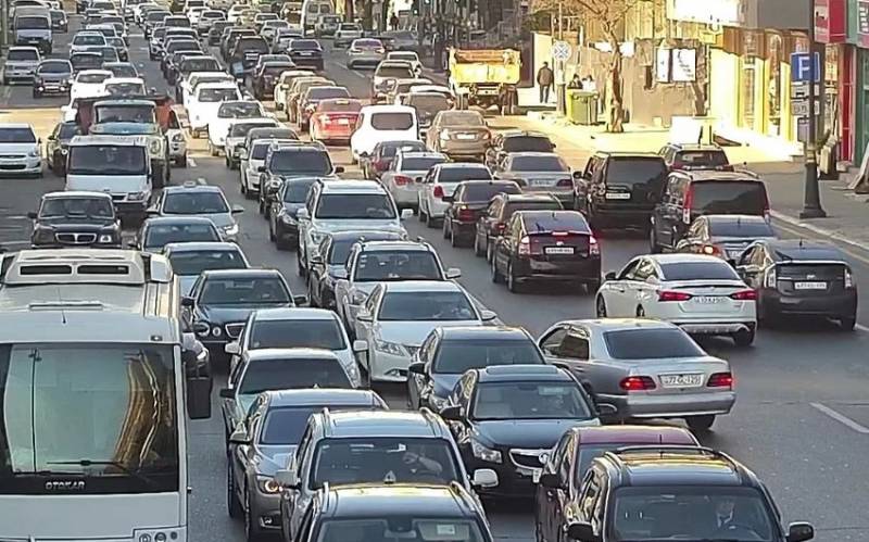 Bakının bu yollarında tıxac var - SİYAHI