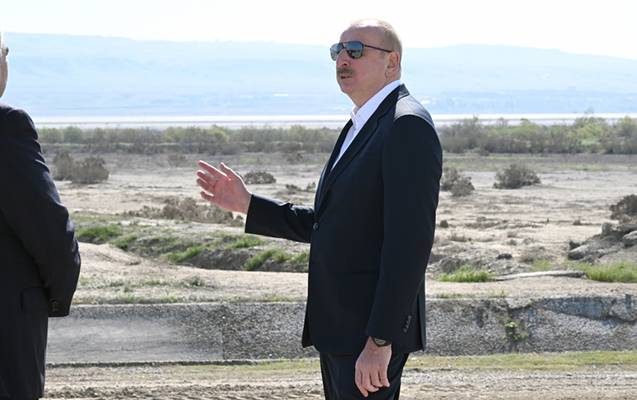 Prezident Şirvan suvarma kanalının təməlini qoydu - FOTOLAR
