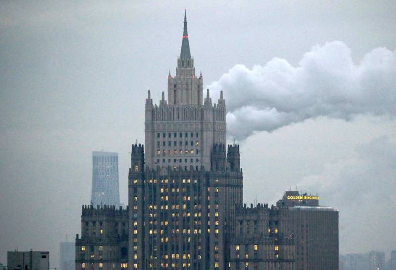 Moskvadan Bakı və İrəvana MESAJ