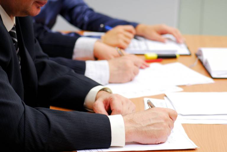 Vəkilliyə qəbulla bağlı imtahanın vaxtı AÇIQLANIB