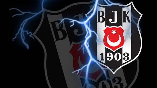 \"Beşiktaş\" bu futbolçu ilə müqaviləni uzatdı - FOTO
