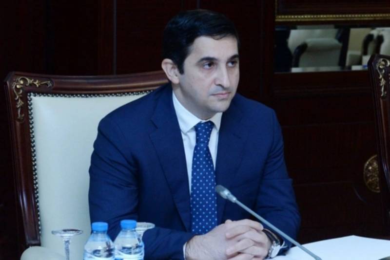 Ədliyyə naziri bu şəxsi vəzifəsindən azad etdi