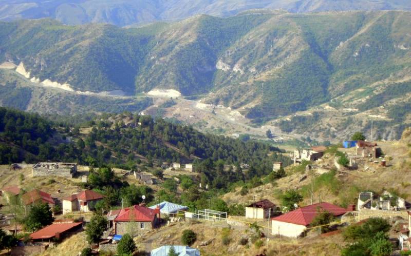 Bu il Laçının Güləbird kəndinə köç baş tutacaq