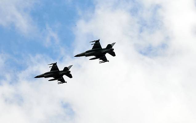 “F-16-lar Ukraynadadır!” - VİDEO