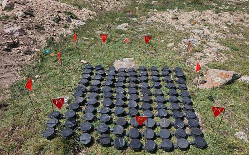 Laçında kütləvi şəkildə mina aşkarlandı - FOTO/VİDEO