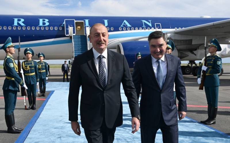İlham Əliyev Qazaxıstanda səfərdədir - FOTO