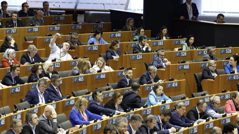 Yeni Avropa Parlamentində etnik müxtəliflik yoxdur - AÇIQLAMA