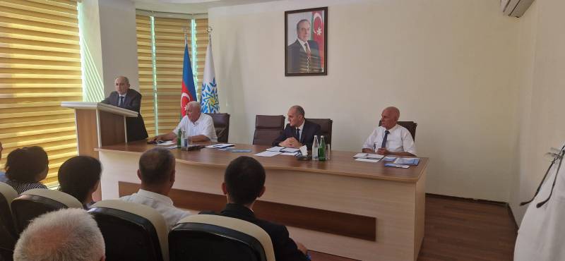 Deputatlığa namizəd seçiciləri ilə görüşdü - FOTOLAR