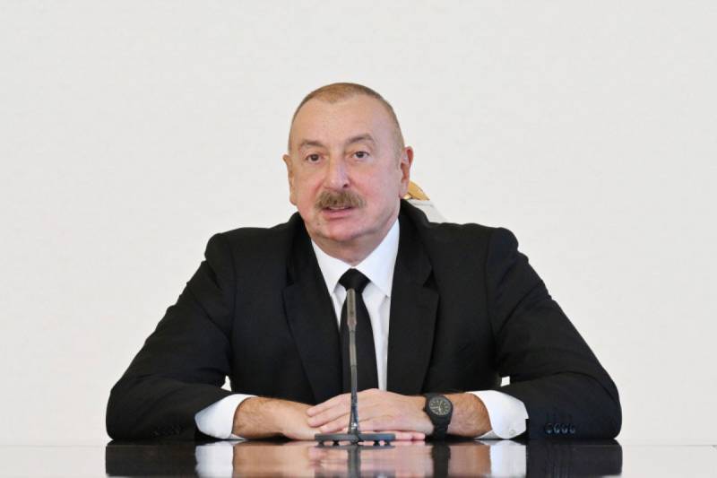 Prezidentdən bu dəfə tanınmış şəxslərlə bağlı - SƏRƏNCAM