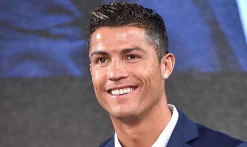 Ronaldo rekord qırmağa davam edir - FOTO