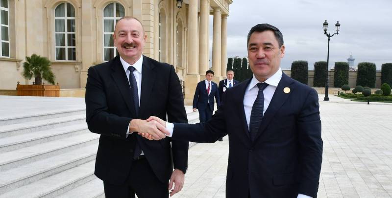 Prezident Japarovu təbrik etdi
