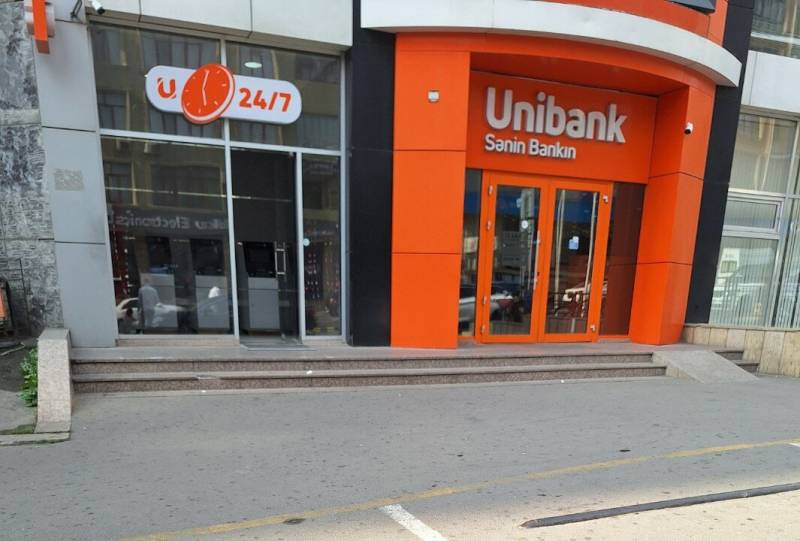 \"Unibank qədər səthi işləyən, adamı ələ salan başqa bir bank yoxdur\" - SƏRT TƏNQİD (VİDEO)