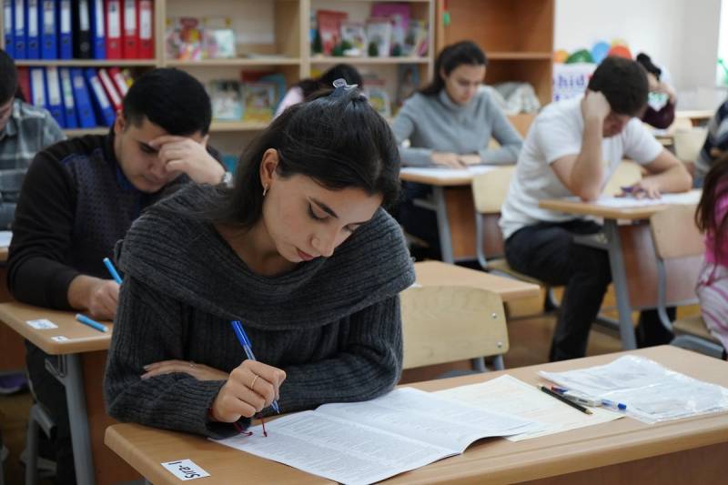 Bu gün onlar imtahan verəcək 