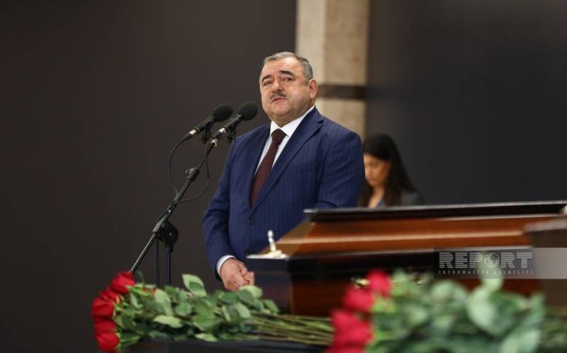AZAL-ın vitse-prezidenti bütün təfərrüatları açıqladı: \"Ekipaj hava limanlarına siqnal göndərsə də, onları qəbul etməyiblər\"