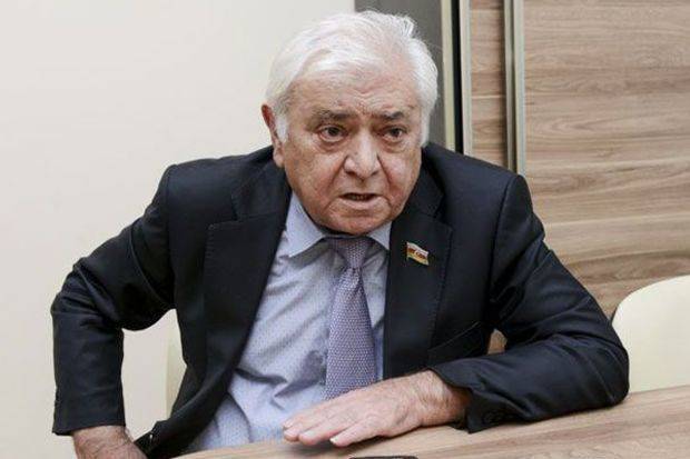 “Televiziyalarda, elə bil, it boğuşdururlar” - Aqil Abbas