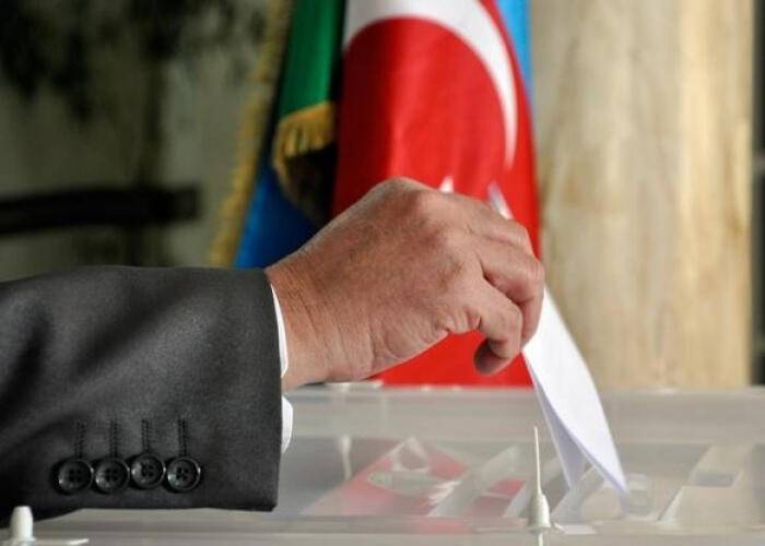 Bu gün Azərbaycanda növbədənkənar prezident seçkiləri keçiriləcək 