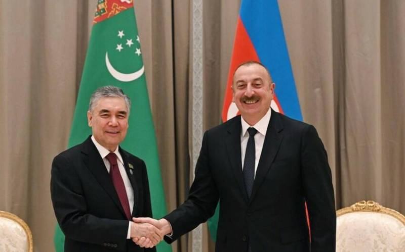 Qurbanqulu Berdiməhəmmədov İlham Əliyevi təbrik etdi