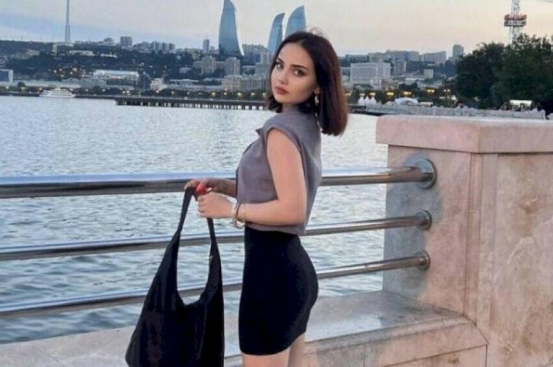 Tanınmış blogerin əri canlı yayımda AĞLADI: \"Günay mənə xəyanət edib...\" - VİDEO